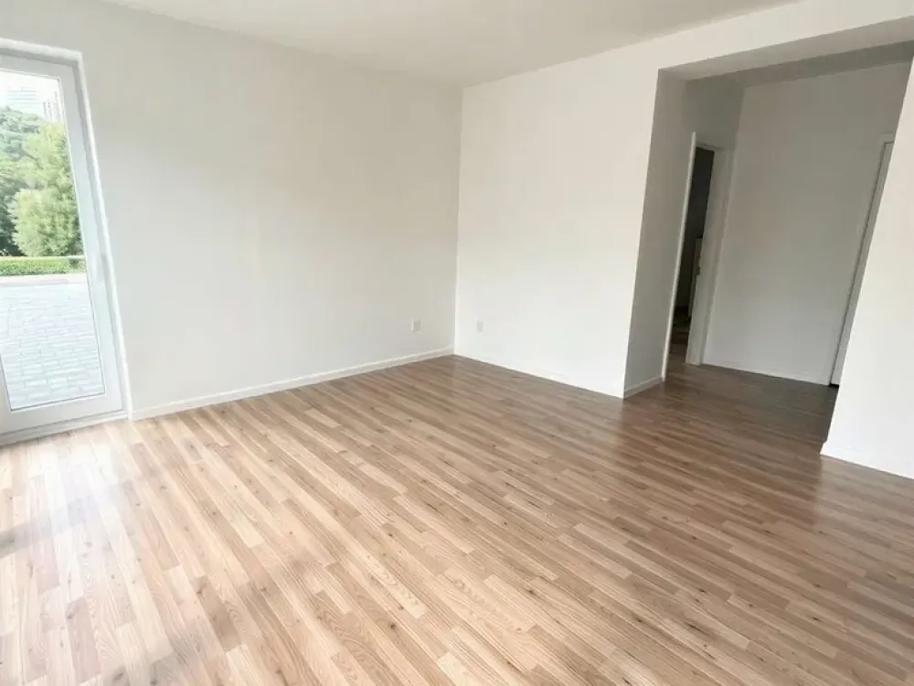 Großzügige 2-Zimmer Wohnung mit Balkon & Blick ins Grüne