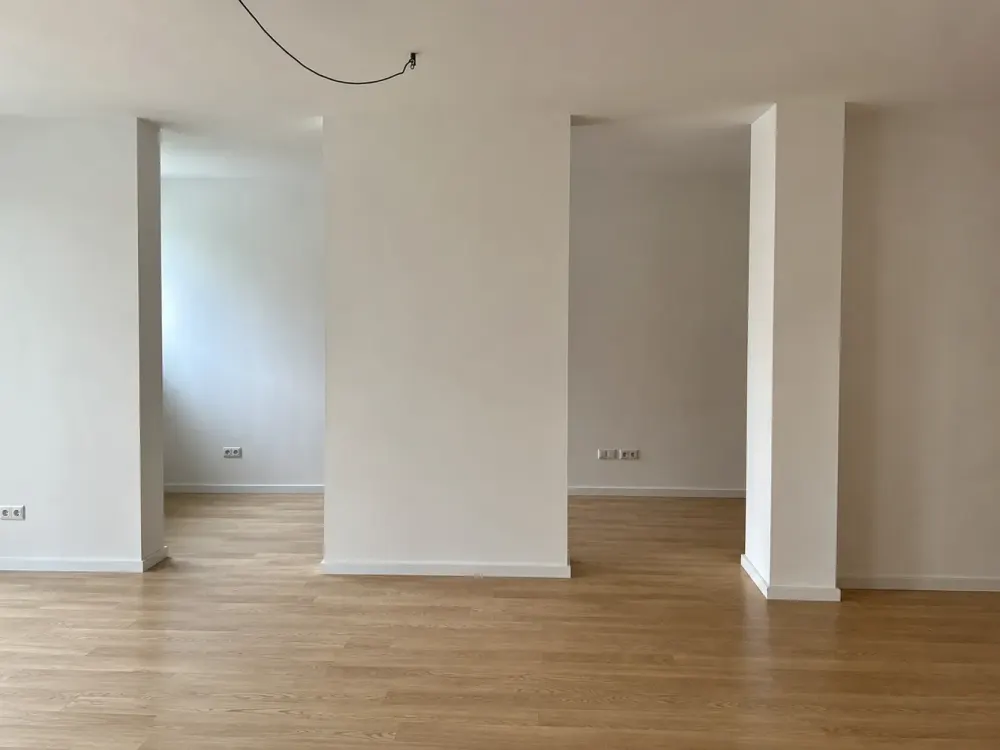 Like-new 2.5-room apartment, underfloor heating, terrace, guest WC