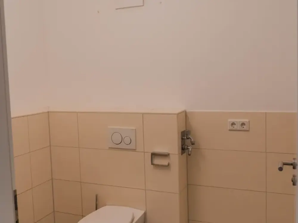 Schöne 3-Zimmer-Wohnung mit Einbauküche und Balkon in Altglienicke (Treptow), Berlin
