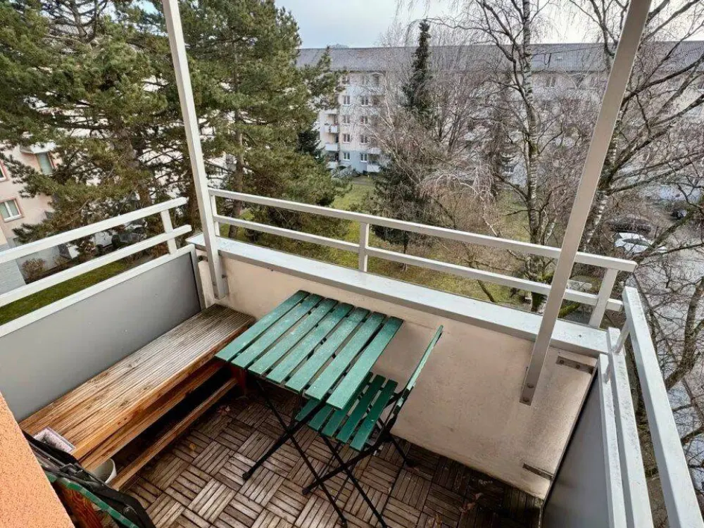 Bright 2.5-Room Apartment with Balcony & Parking Space