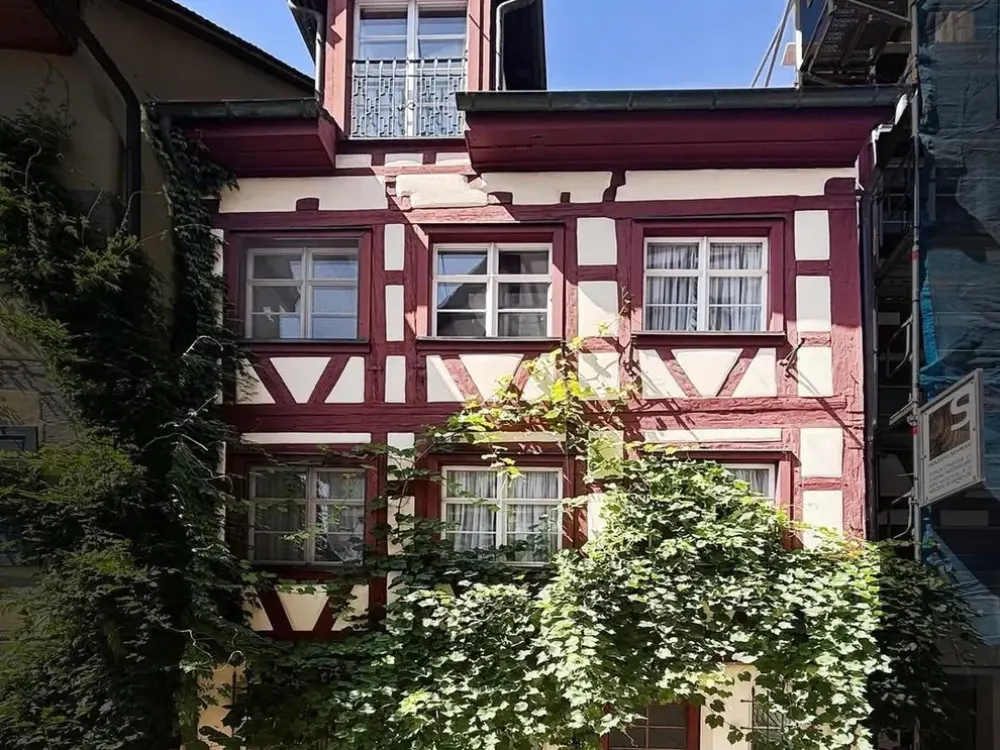 Breathtaking Castle and Lake View - 155m² Apartment in Meersburg