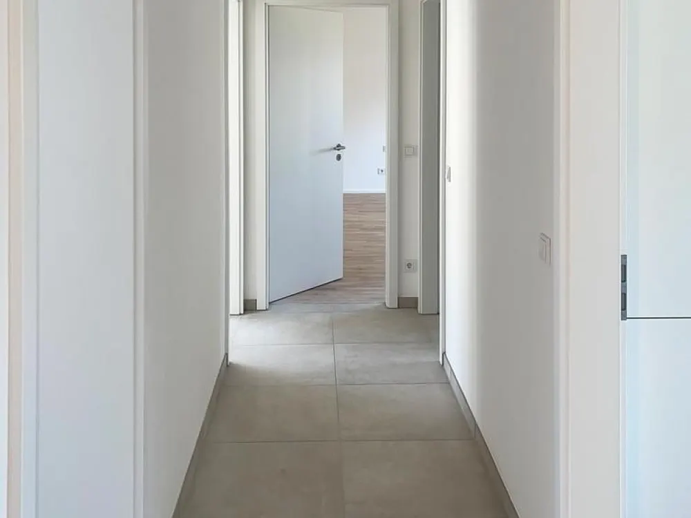 Erstbezug nach Kernsanierung: Großzügige 3-Zimmer-Wohnung mit Balkon in München-Trudering - WE 5