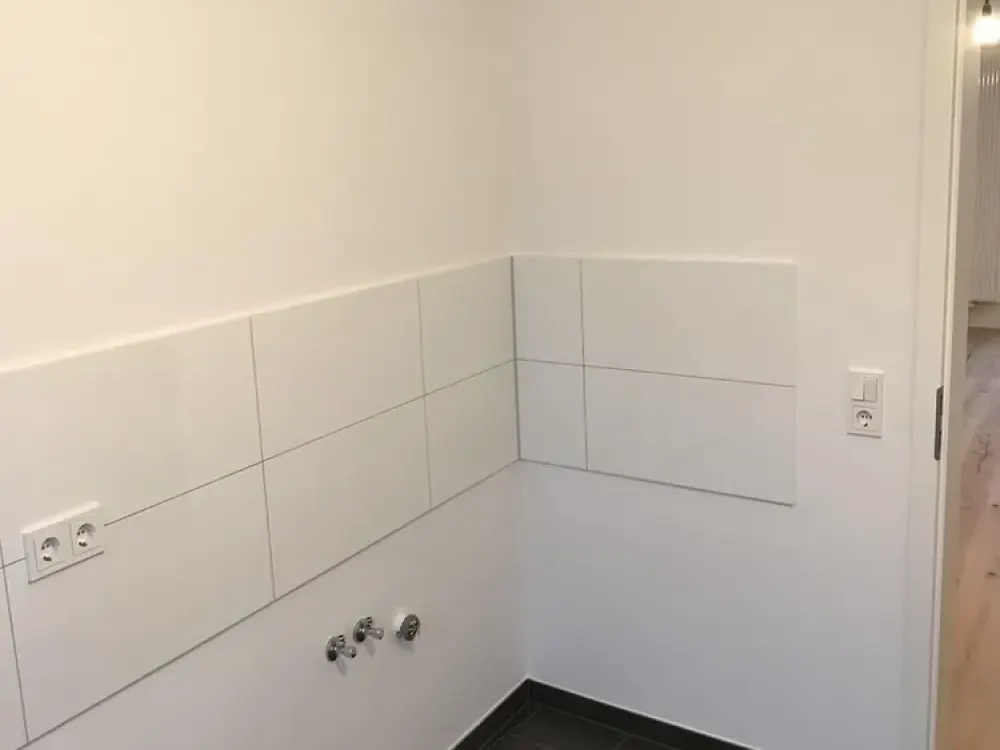 Exklusives, kernsaniertes Apartment (1ZKBB) mit Balkon im Zentrum von Bad Homburg