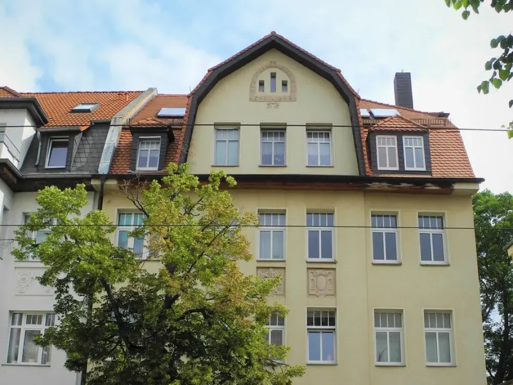 Gemütliche Dachgeschosswohnung am Leipziger Auenwald - mit EBK