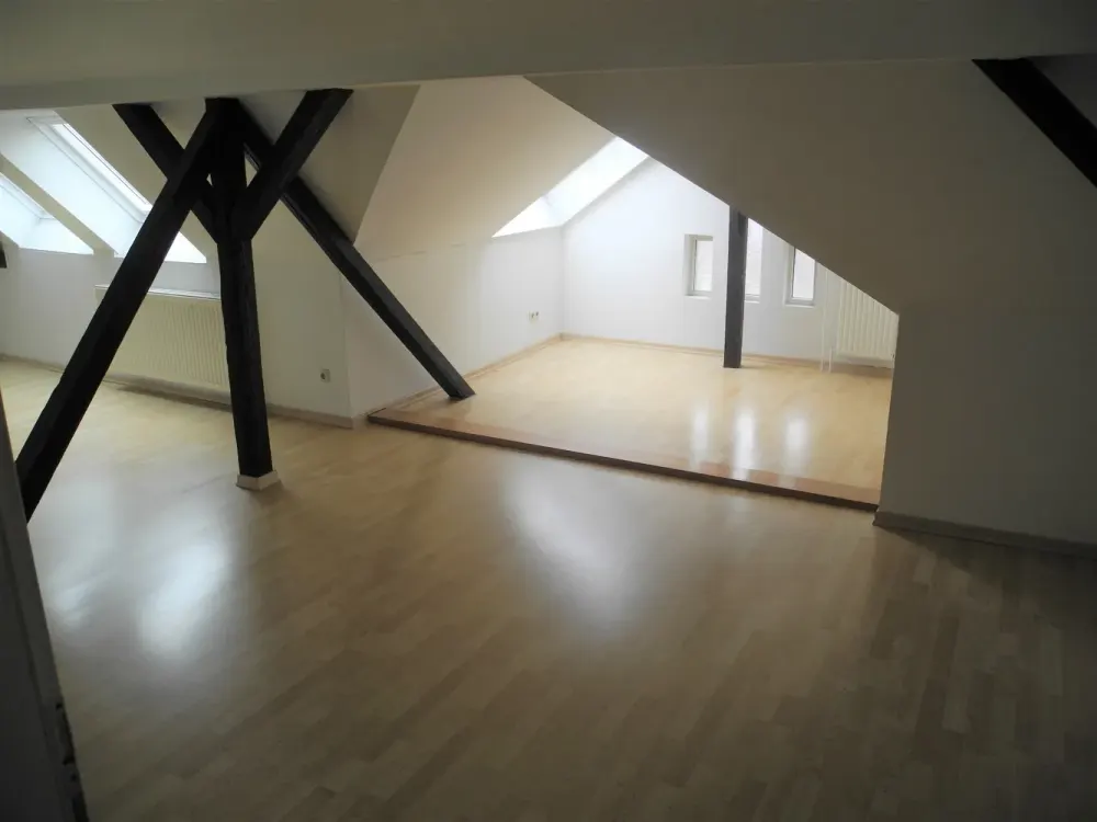 Gemütliche Dachgeschosswohnung am Leipziger Auenwald - mit EBK