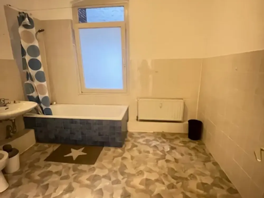 شقة مكونة من غرفتين مشرقة في موقع مركزي, Hannover-List!