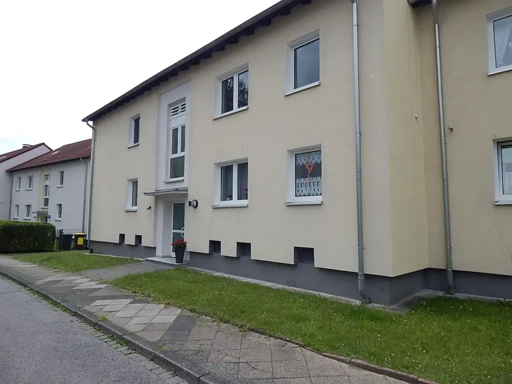Frisch renoviert: gemütliche 3-Zimmer-Wohnung mit Balkon