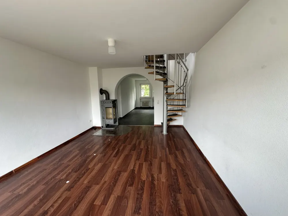 Exklusives 3,5-Zi.-Maisonette-Loft mit Dachstudio, Kamin & Whirlpool Wellnessbad