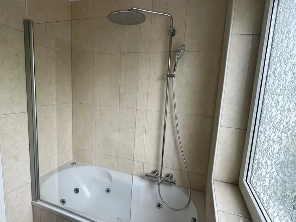 Exklusives 3,5-Zi.-Maisonette-Loft mit Dachstudio, Kamin & Whirlpool Wellnessbad