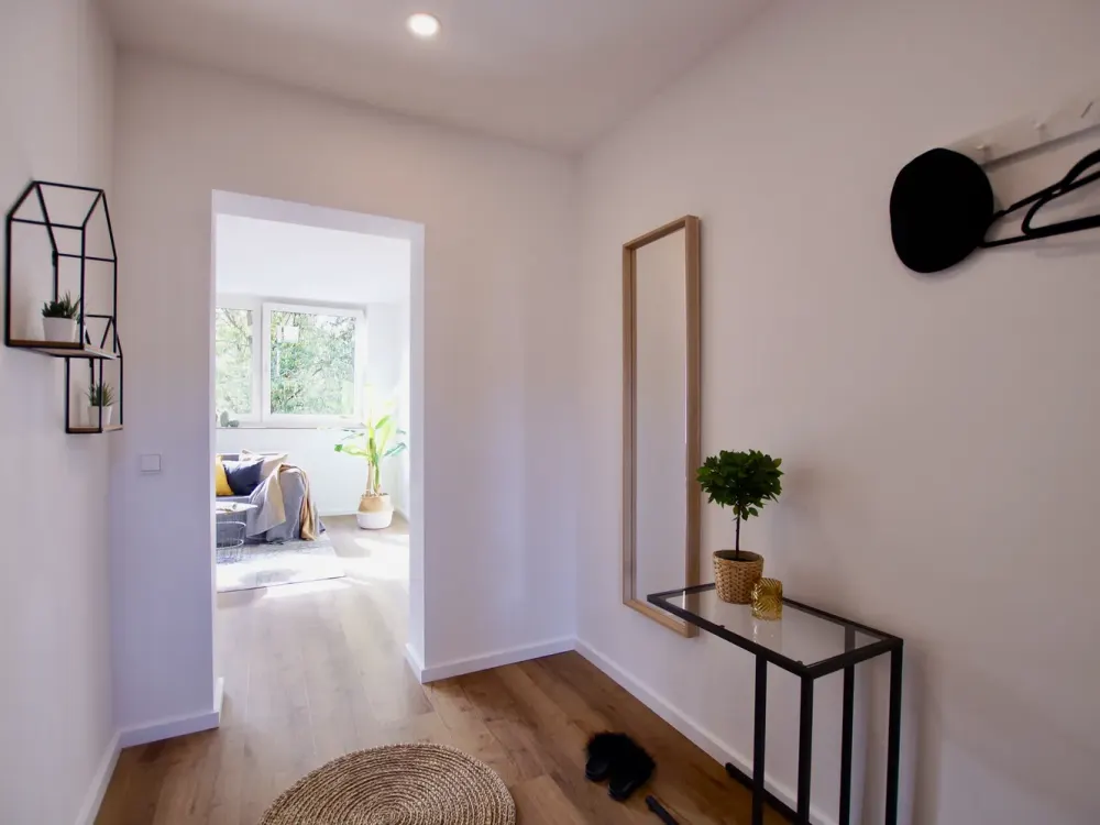 Lichtdurchflutete 2-Zimmer-Wohnung mit Loggia in Krefeld-Fischeln