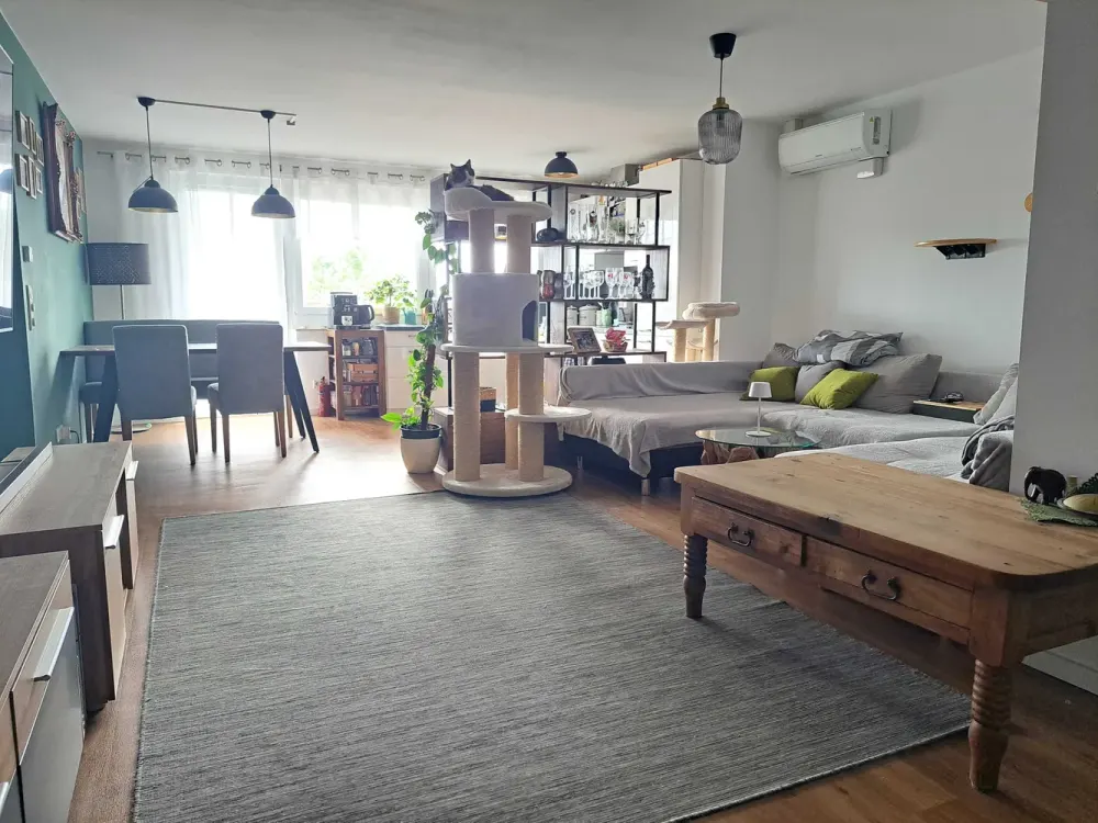 Schöne, moderne 2-Zimmer-Wohnung mit Klimaanlage und toller Aussicht