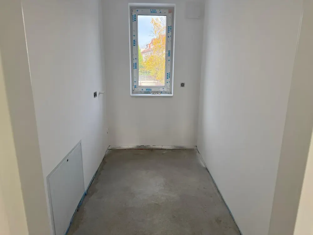 First Occupancy After Renovation - 2.5-Room Apartment with Balcony in Münster