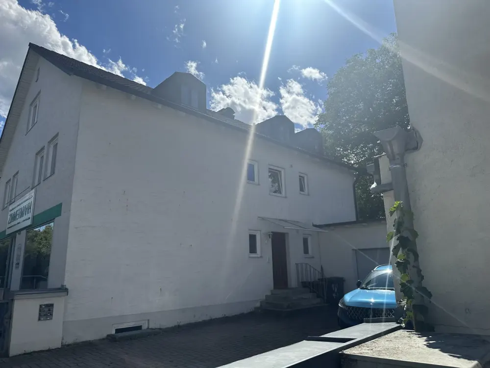 2.5-Room Attic Apartment in Neufahrn near Freising