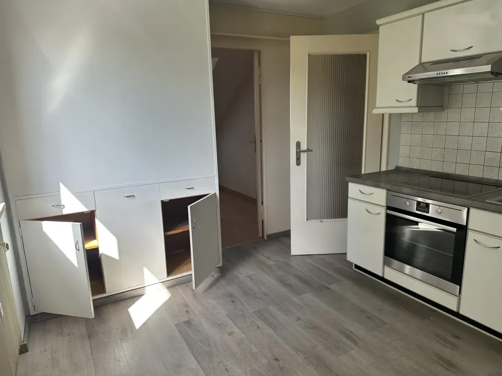 2.5-Room Attic Apartment in Neufahrn near Freising