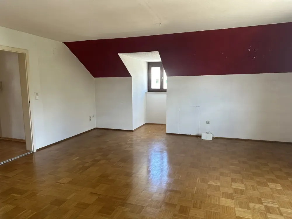 2.5-Room Attic Apartment in Neufahrn near Freising