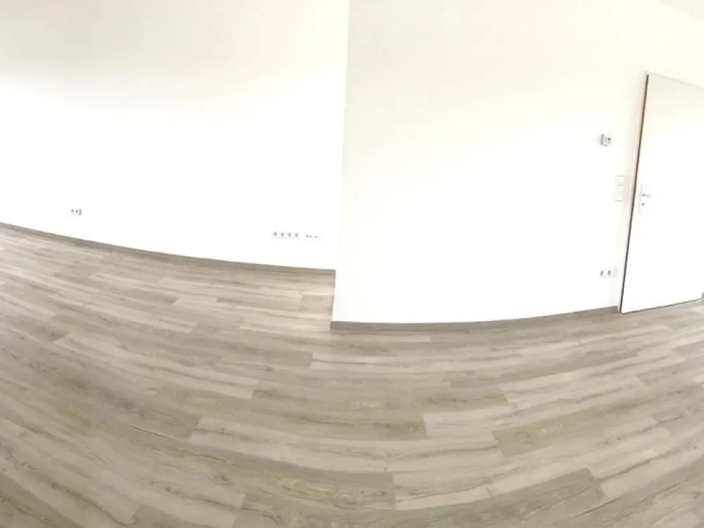 Neuwertige, sonnige 3 ½ Zimmer-Wohnung mit Balkon und 2 Bäder in Fürth-Poppenreuth, Nähe IKEA
