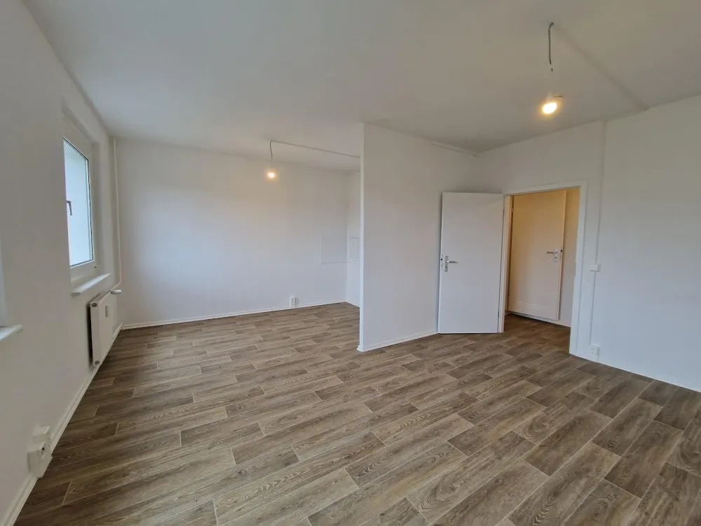 Ab 15.11.2026***Frisch renovierte 1-Zimmer-Wohnung mit Duschbad!