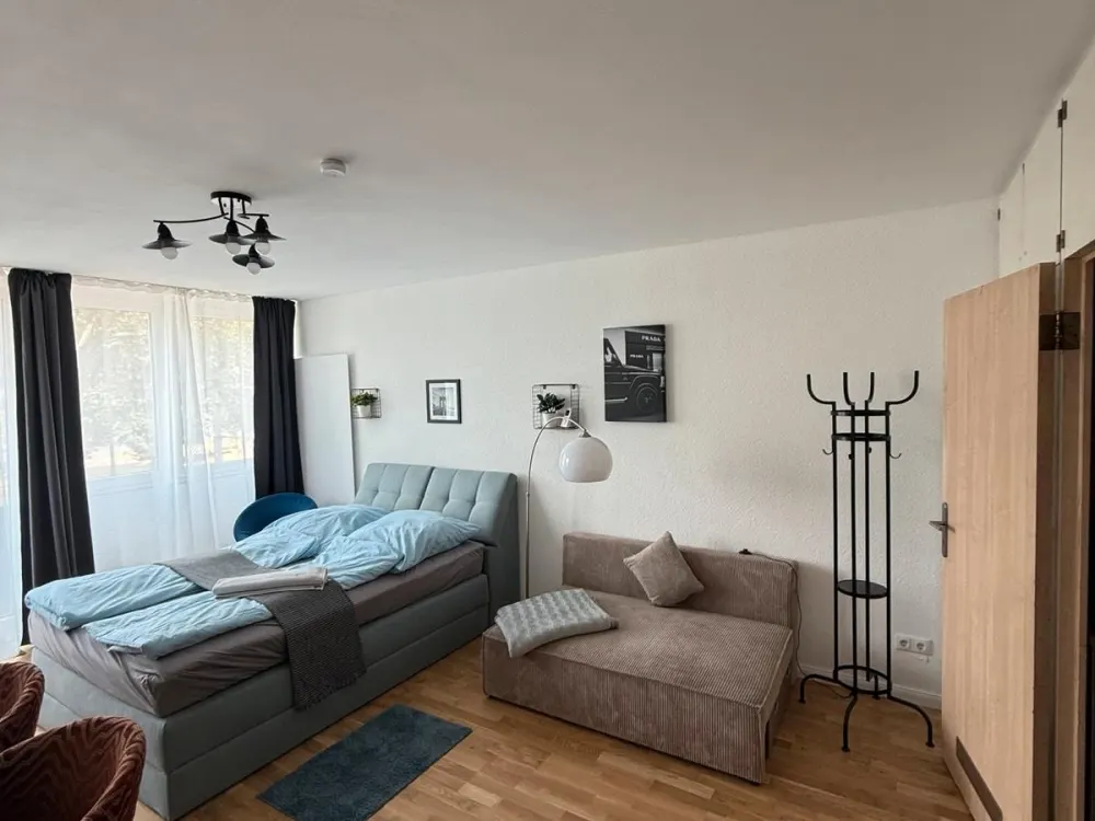 Vollmöbliertes Appartement mit Rheinblick in Köln Deutz