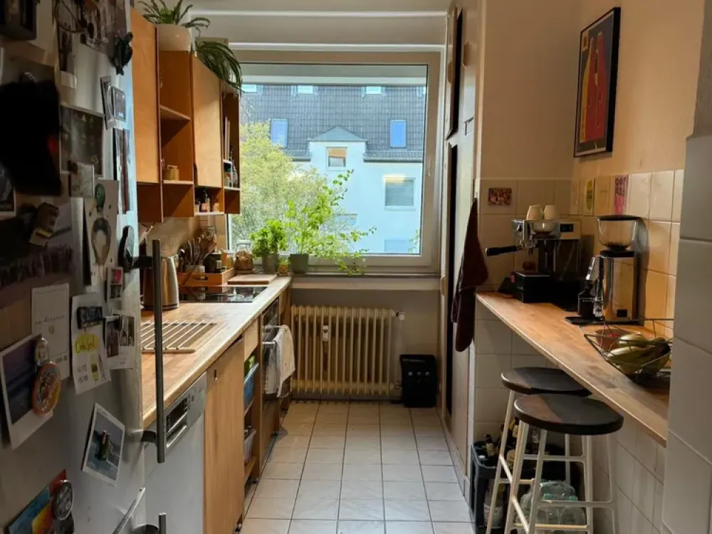Helle Wohnung mit 3 Zimmern und Balkon in Köln-Junkersdorf
