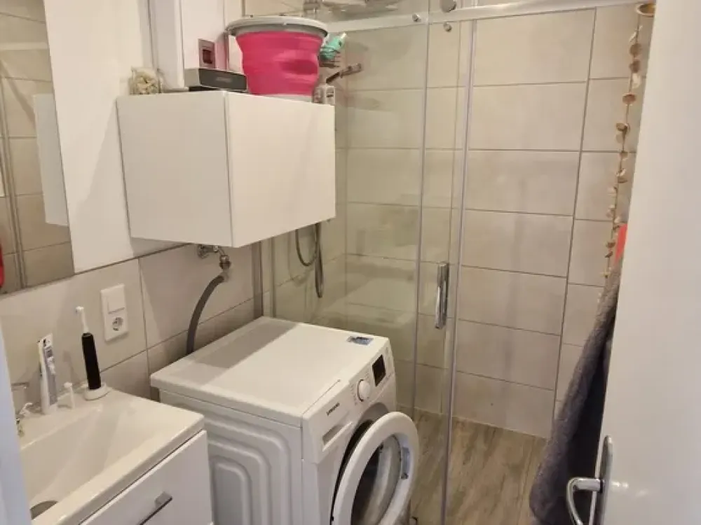 Helle Wohnung mit 3 Zimmern und Balkon in Köln-Junkersdorf