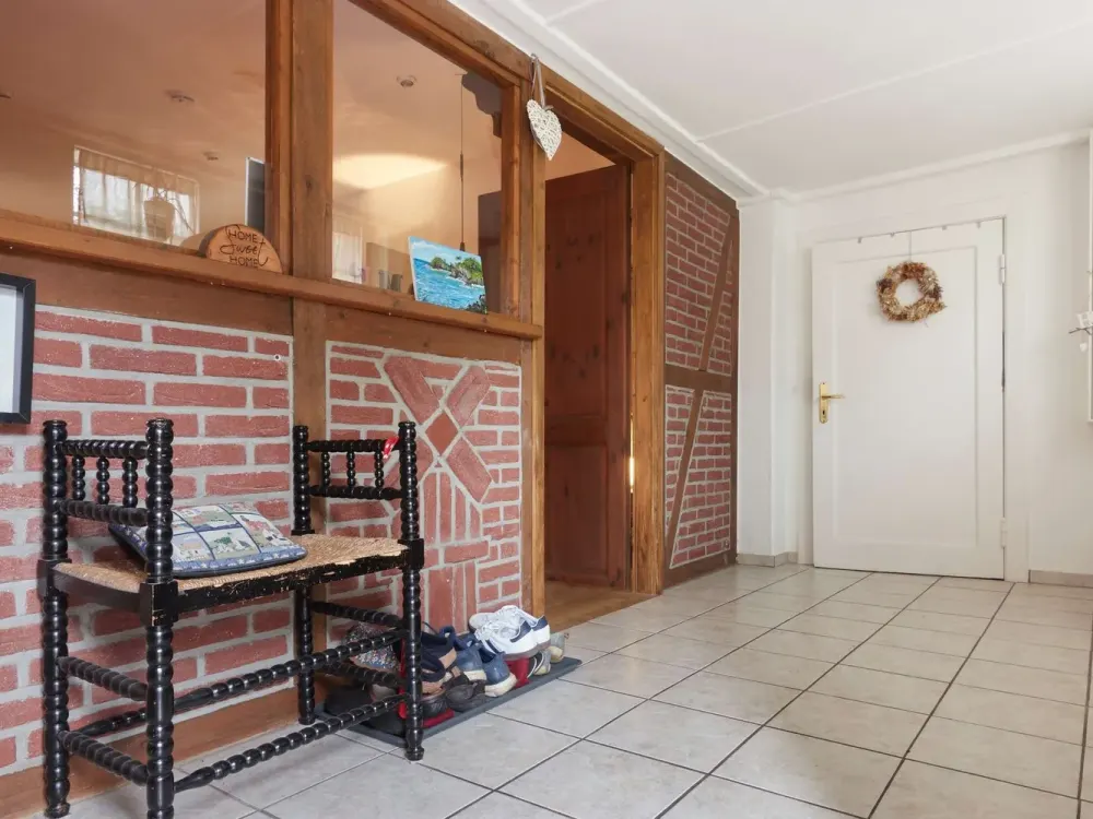 Ab 01.11., Fachwerkcharme trifft Wohnkomfort, 3 Zimmer, Terrassen & Garage in Achim-Borstel!