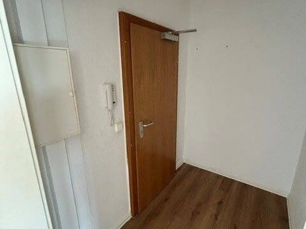 Frisch renovierte 1Raumwohnung im 5. Obergeschoss