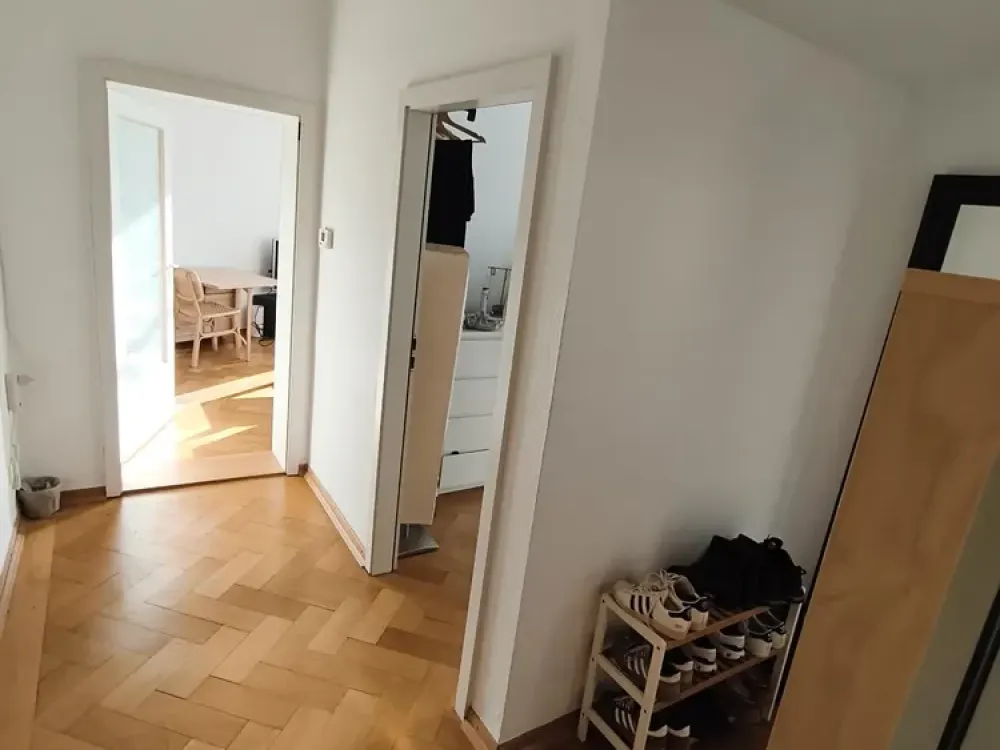 Living at Aegi: Beautiful 2-Room Apartment in a Central Location