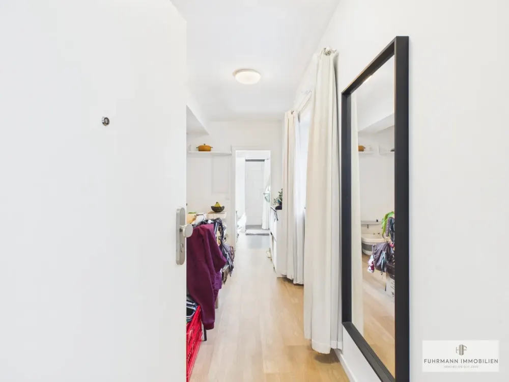 Modern wohnen: Helle 2-Zimmer-Wohnung mit Balkon und zwei direkten Balkonzugängen