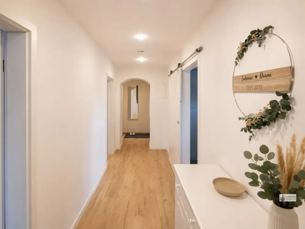 3,5 Zimmer OG - Wohnung im 5 Parteienhaus in ruhiger Lage mit Einbauküche und Stellplatz