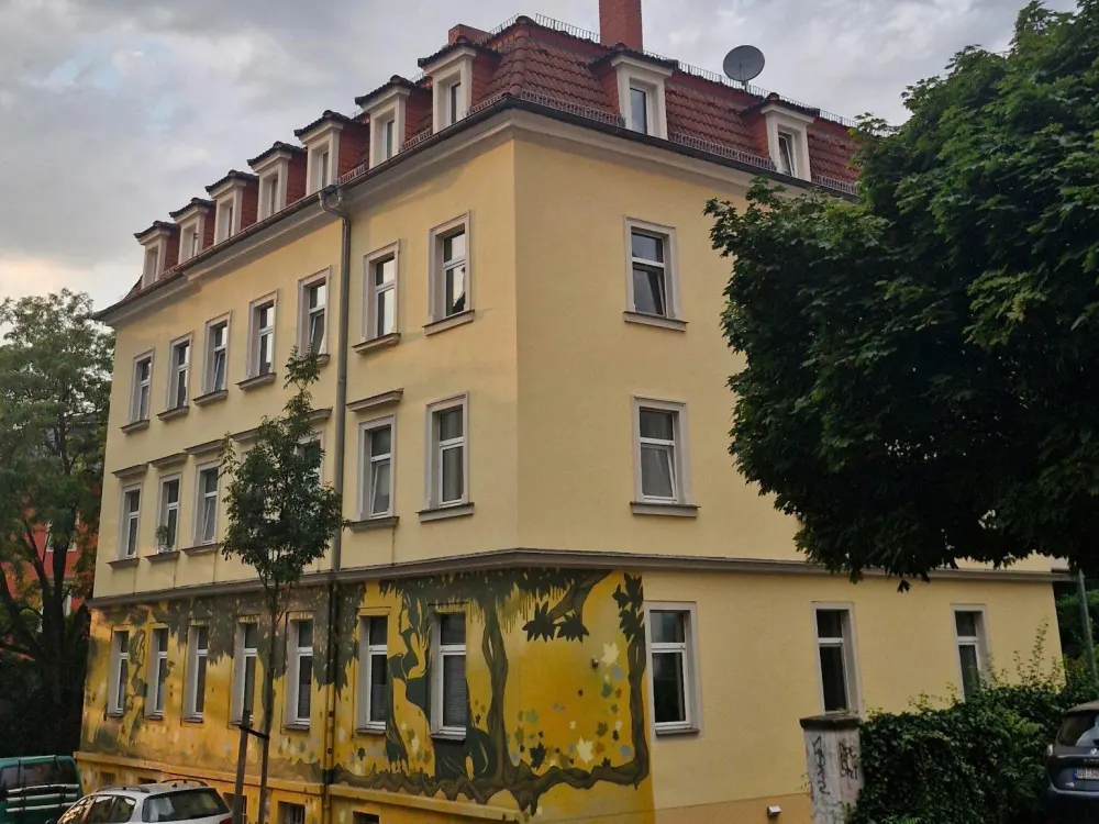 Helle 2-Zimmer-Dachgeschosswohnung im Dresdner Hechtviertel