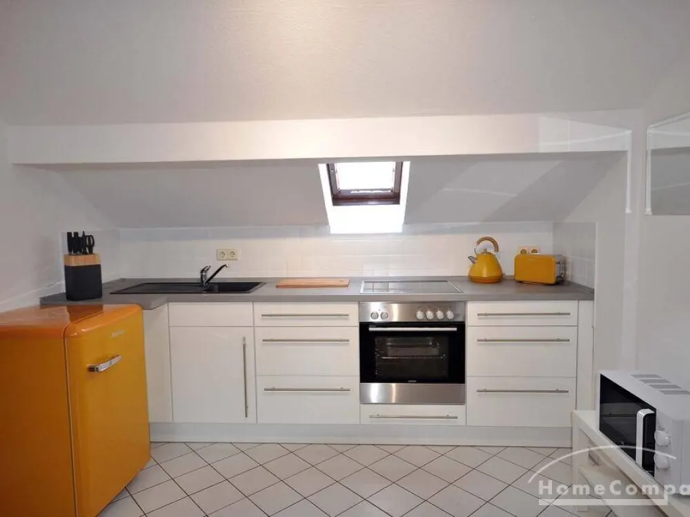 12105 HomeCompany Dresden Möbliert/Furnished 2-Zimmer Dachgeschoß Apartment in Wilsdruffer Vorstadt/Seevorstadt-West max. 2 Personen