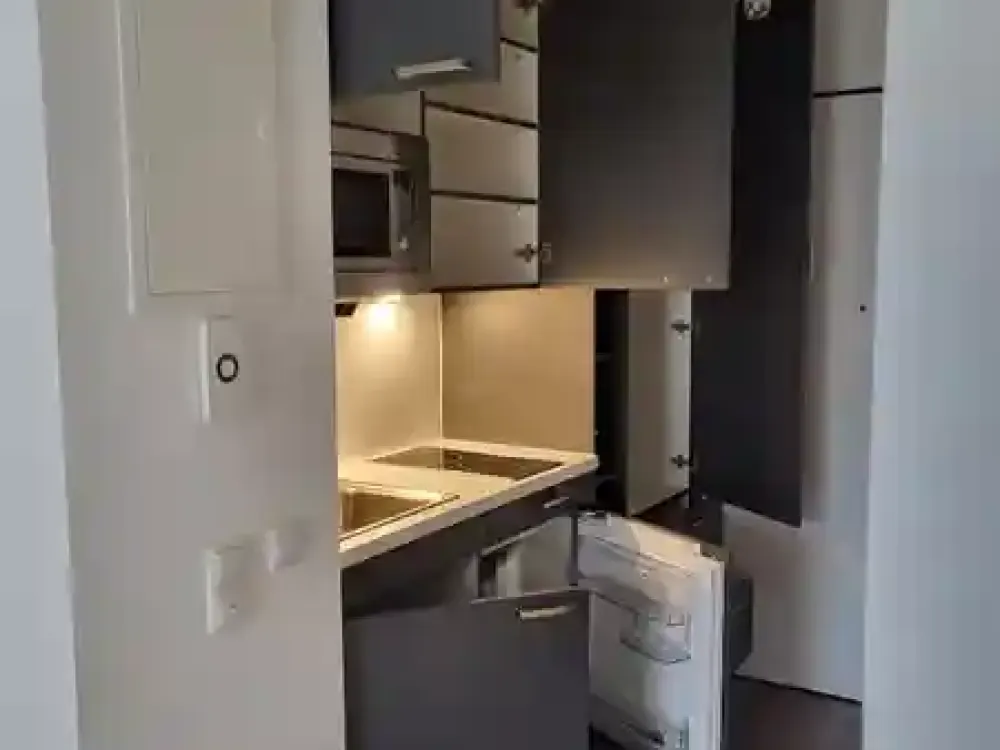 Traumhafte 1-Zimmer Wohnung in Wedding - nur Studenten, Azubis o. Praktikanten