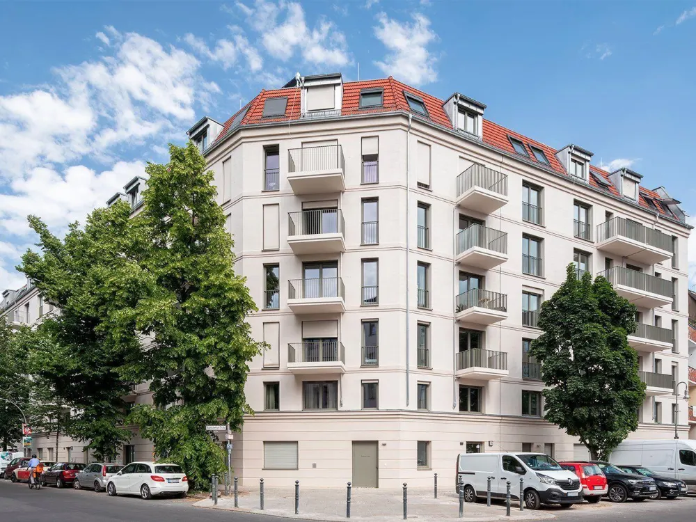 BESICHTIGUNGEN: Mi 9:00 & Fr 16:00 - Gemütliche unbefristete 2-Zimmer-Wohnung mit offenem Wohnbereich und Balkon im RIX Neukölln