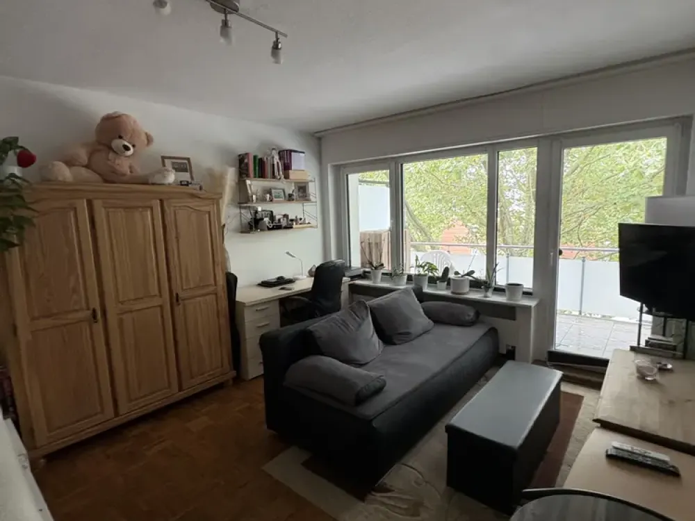 Gemütliche 1 Zimmerwohnung mit großem Balkon und Einbauküche