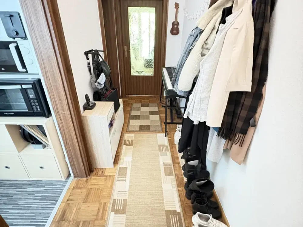 Gemütliche 1 Zimmerwohnung mit großem Balkon und Einbauküche
