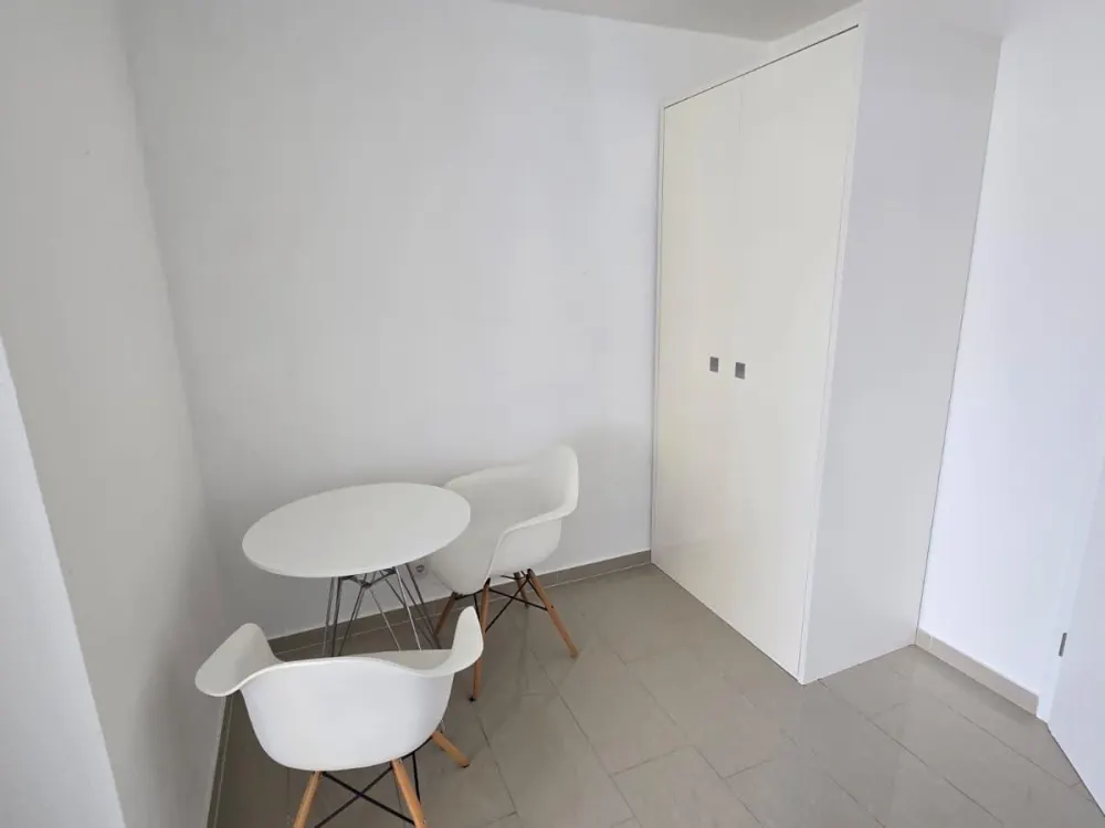 Möbliertes 1-Zimmer-Apartment - Frankfurt-Nied