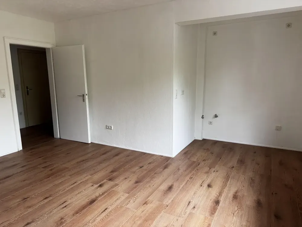 Charmantes City-Apartment: Frisch renoviert und bezugsfertig