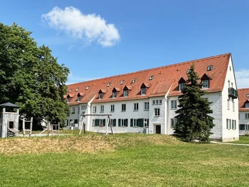 Ideal für die kleine Familie: 3,5-Zi.-Whg. - neu renoviert