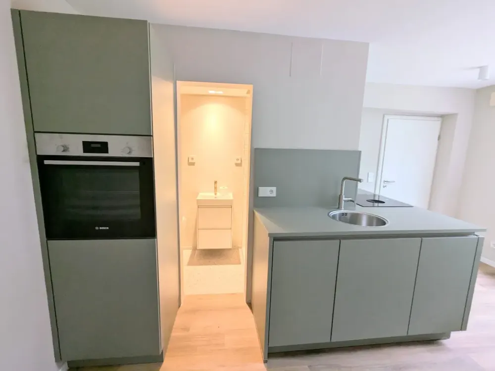 Top Lage direkt an der Eilenriede. Nähe MHH und List. Hochwertig möblierte 1,5-Zimmer Wohnung.