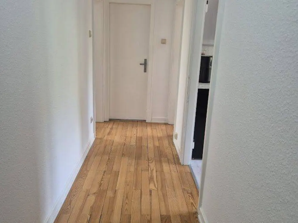 Helle 45 m2 Dachgeschosswohnung in Saarbrücken - Nähe DFG