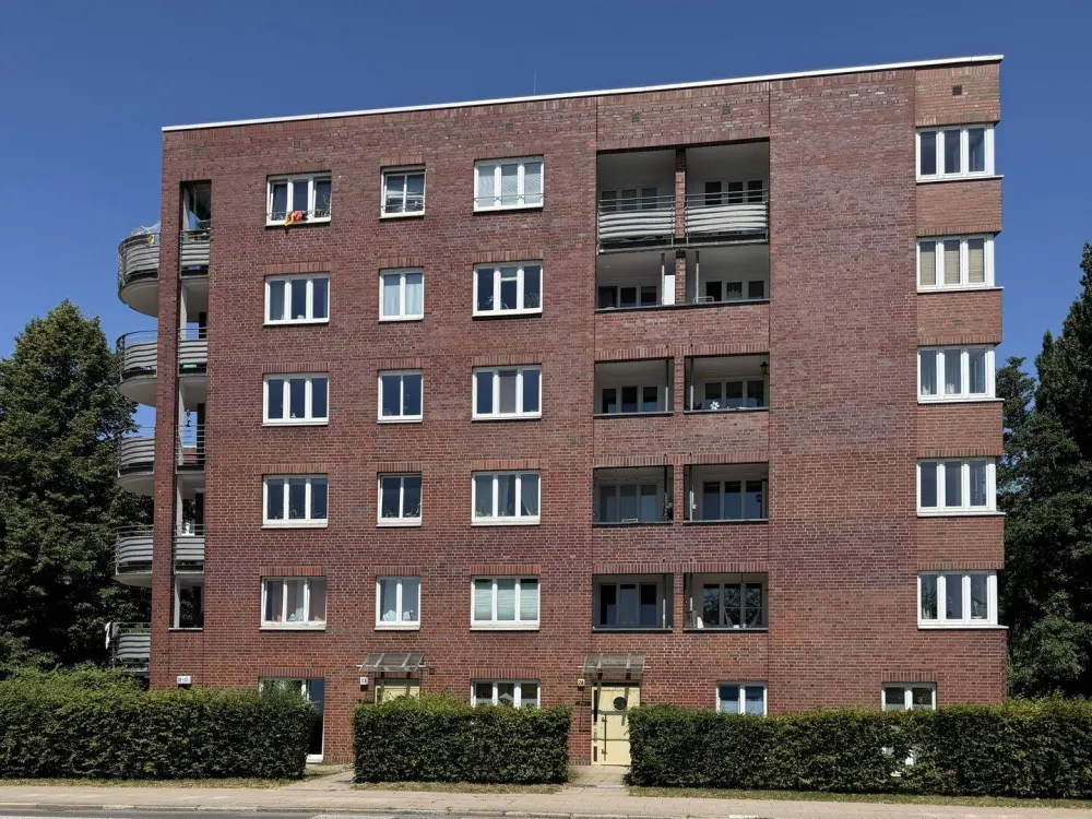 Rollstuhlgerechte Wohnung mit Stellplatz vor der Tür und Terrasse!