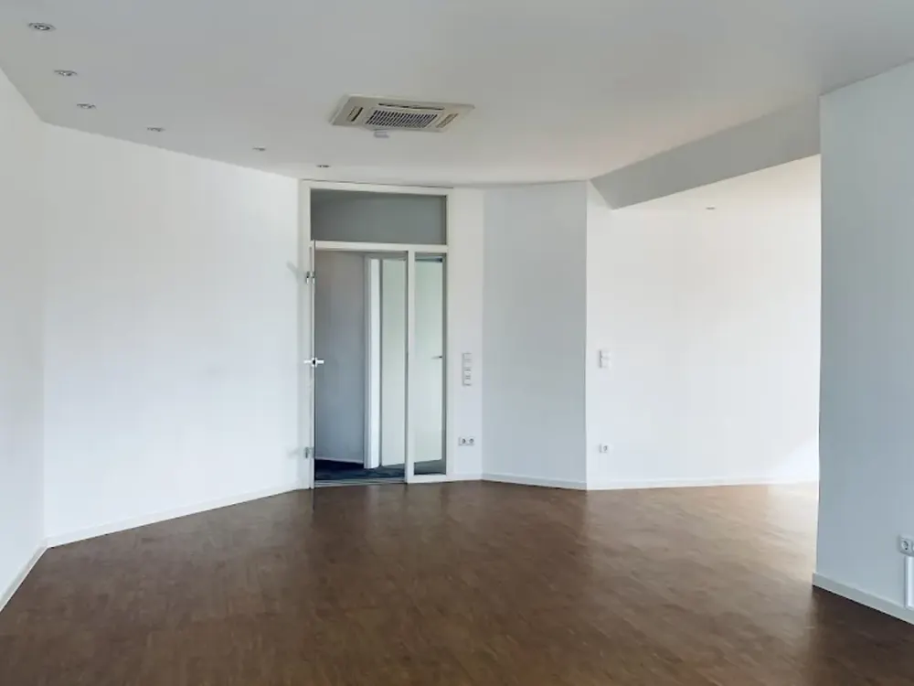 شقة مازونيه فسيحة من تصميم مهندس معماري عند ويسترنتور