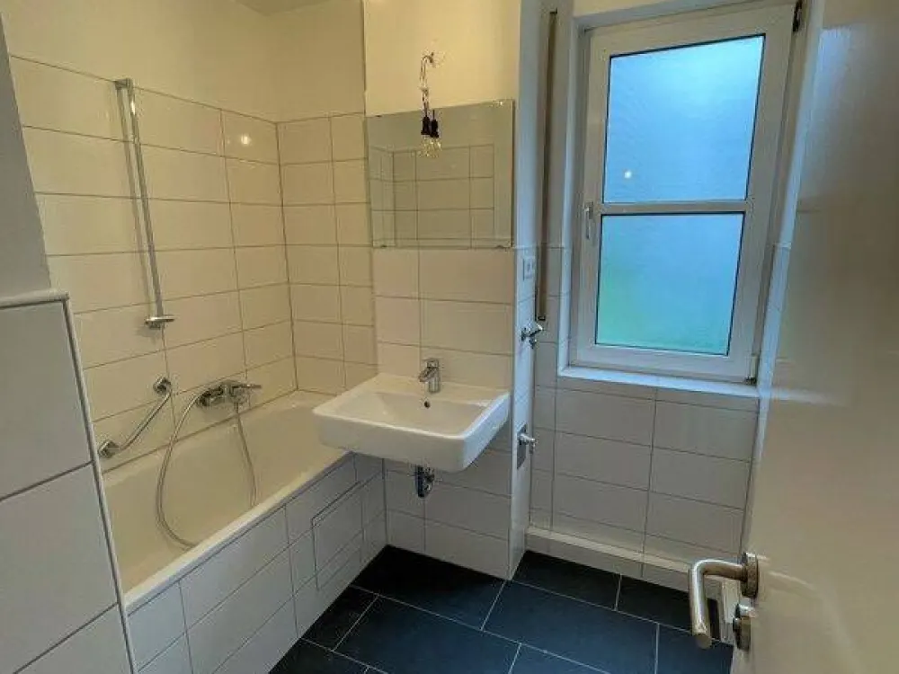 Kernsanierte 3-Zimmer - wohnen im grünen