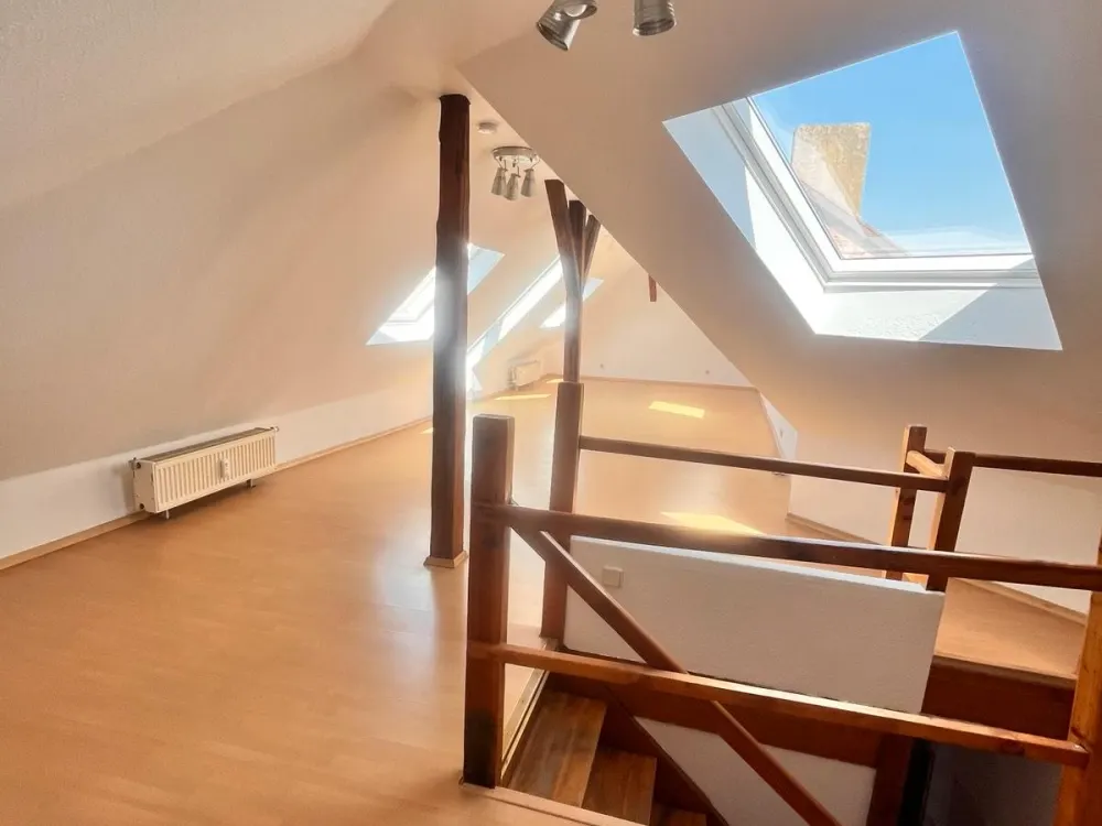 „Nauwies“ Schöne Wohnung WG geeignet 130 qm Stadtmitte