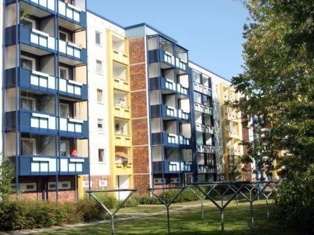 WG-geeignet! 3-Zimmer-Wohnung mit Balkon und Dusche in Rostock-Evershagen