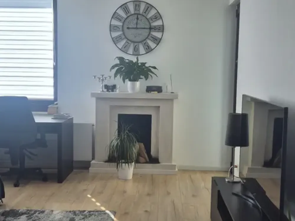 Sehr schöne 2-Zimmer Wohnung mit Balkon, Tiefgarage optional