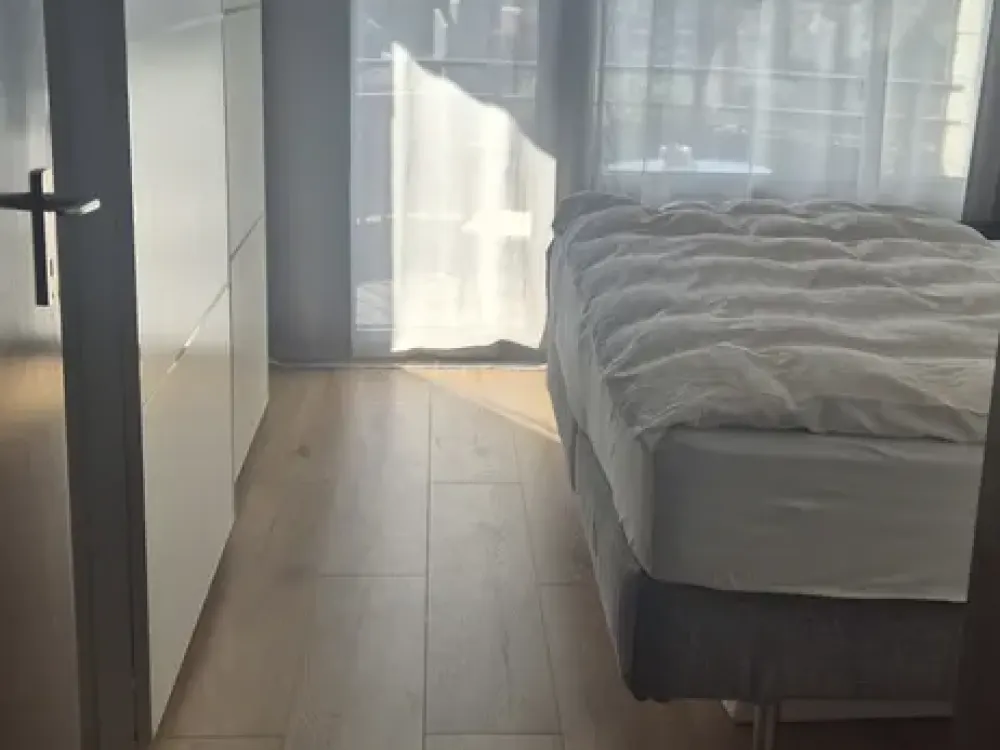 Sehr schöne 2-Zimmer Wohnung mit Balkon, Tiefgarage optional