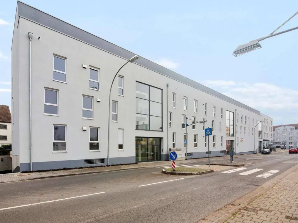 Exceptional 2-Room Apartment with High-Quality Features