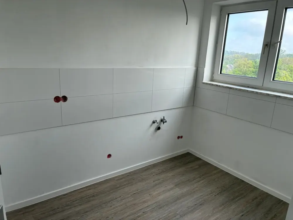 Cozy 3-Room Apartment in Neuss, 6th Floor