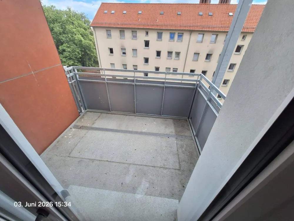 Geräumige 2-Zimmer-Wohnung mit Balkon im 4. OG in 90443 Nürnberg